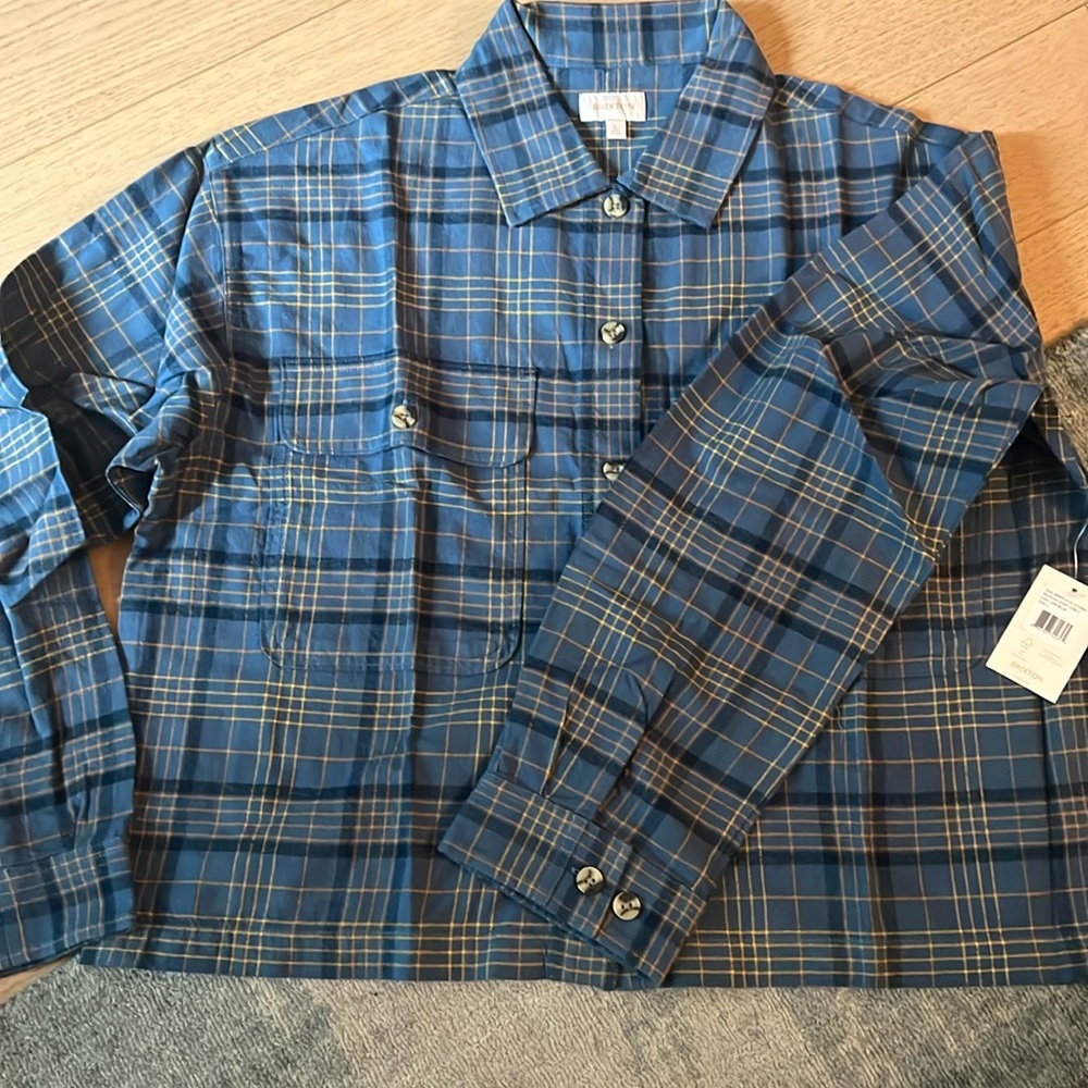 Brand new - women’s size L long sleeve button down shirt